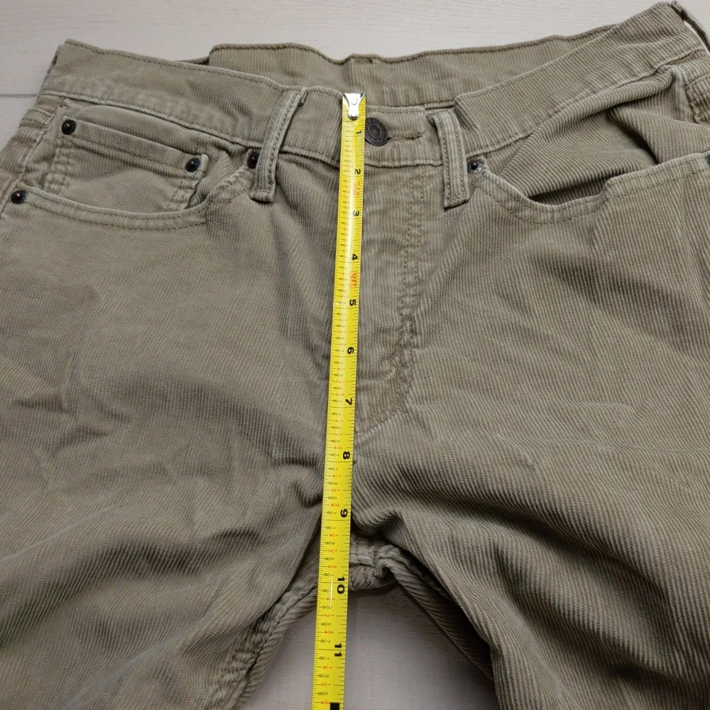 Levis no holes